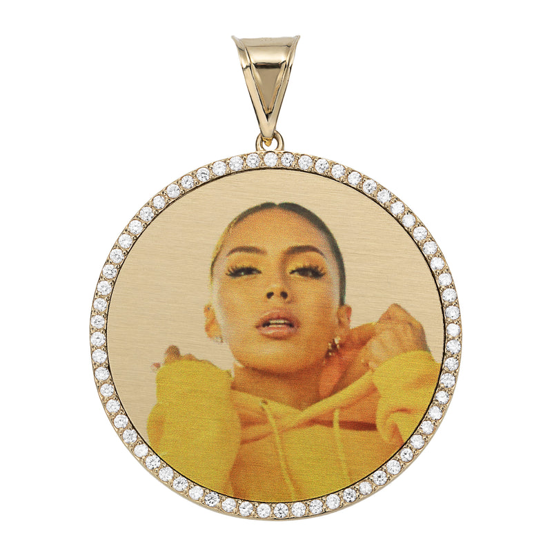 Diamond-Frame Picture Memory Medallion Pendant 14K Yellow Gold