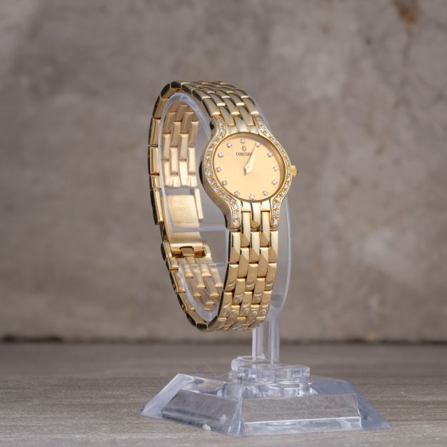 Concord Les Palais Ref 29-62-264 14k Gold & Diamond Bezel Watch